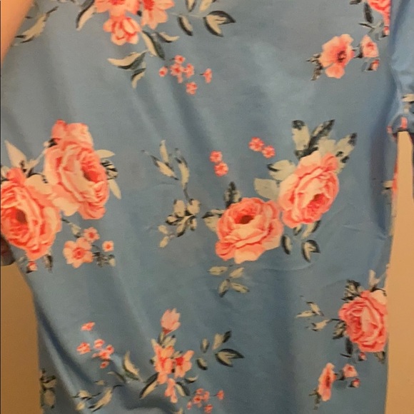 Blue and pink floral blouse never before worn. - Picture 4 of 7